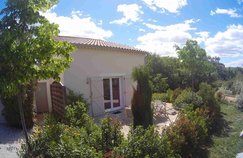 Vogue Cabaña | Le Mas de Molines, Gîte le Néflier, piscina y jardín.