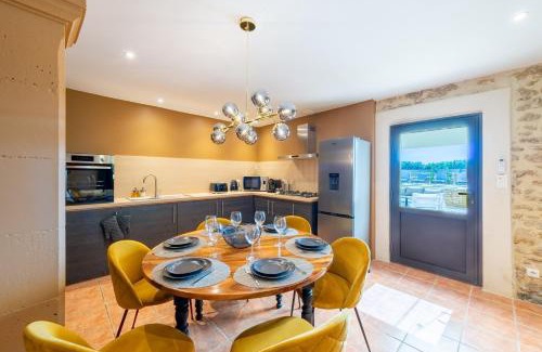 Suze-la-Rousse Apartamento | Le Mas des Aracil 1 - Appt climatisé 6p, piscine