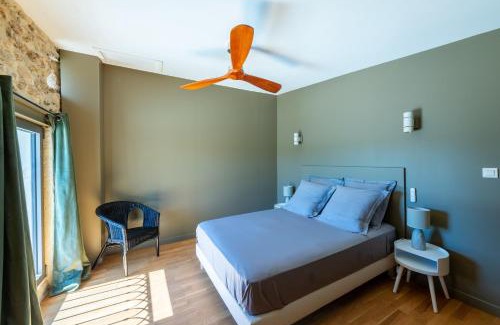Suze-la-Rousse Apartamento | Le Mas des Aracil 1 - Appt climatisé 6p, piscine