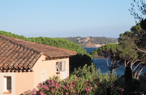 Guerrevieille Villa | Le Mas Rose: Magnífica villa con piscina y jardín Grimaud St Tropez