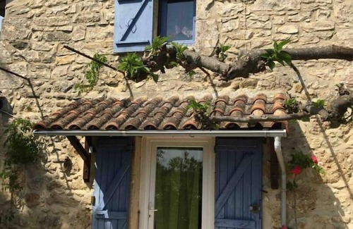 Vagnas Casa | Le Mazet d'Eden with its private garden not overlooked