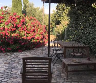 Barbentane Cama Y Desayuno | Le Mazet de la Dame