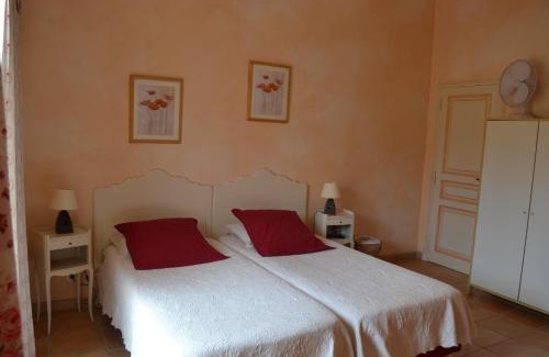 Les Restanques Cama Y Desayuno | Le Mazet des Mûres
