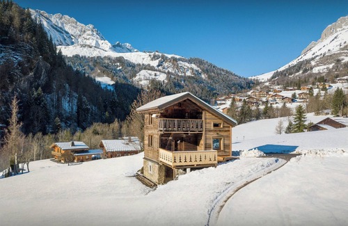 La Giettaz Chalet De Esquí | Le Mazot de la Caillère - cosy chalet for 4 with sauna - OVO Network