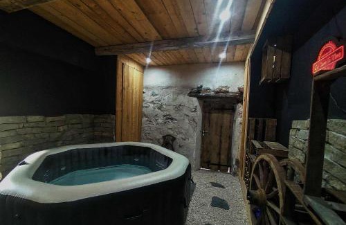 Lathuile Apartamento | LE MAZOT-SPA HIVER ET ETE-Piscine-Proche lac-Charme-Détente