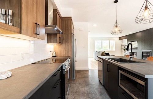 Magog Condominio | Le Memph: 3 bdrms pool spa Lake Memphremagog
