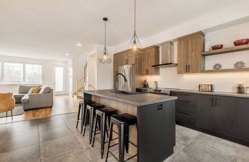 Magog Condominio | Le Memph: 3-bedroom condo-chalet with shared SPA Lake Memphremagog