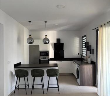 Etang Sale Les Bains Apartamento | Le meublé du Sable Nwar