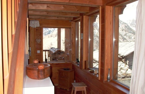 Saint-Veran Chalet De Esquí | LE MIELI encantador chalet de alerce **** con vista panorámica para 7 personas