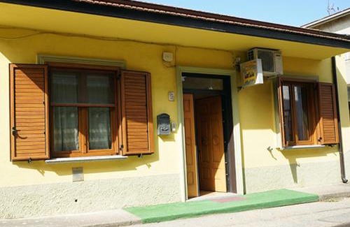 Spezzano Albanese Cama Y Desayuno | LE MIMOSE