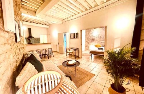 Nimes City Centre Apartamento | Le MOKA Charmant Appartement au coeur de ville