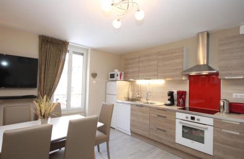 Mont-Dore Apartamento | Le Mont-Dore - Charmant T3 en plein centre-ville avec accès WiFi, proche thermes et commodités - FR-1-608-28