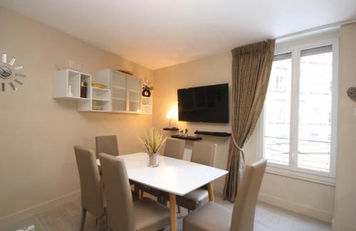 Mont-Dore Apartamento | Le Mont-Dore - Charmant T3 en plein centre-ville avec accès WiFi, proche thermes et commodités - FR-1-608-28