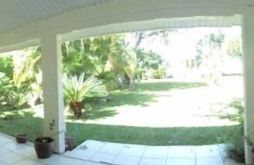 Mont-Dore Sud Villa | Le Mont Dore: Villa de lujo con playa privada ...