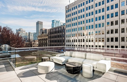 Shaughnessy Village Apartamento | Le Mont Opulent Suite
