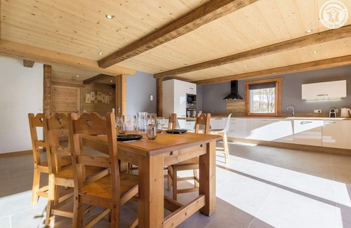 Queige Casa | LE MONT - QUEIGE - Gîte