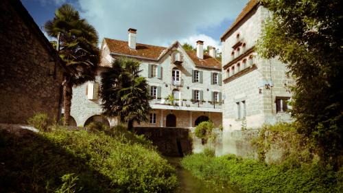 Montbarla Casa | LE MOULIN DE SALAZAR