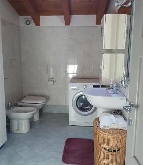 Pizzighettone Apartamento | Le Mura Holiday Home in Gera