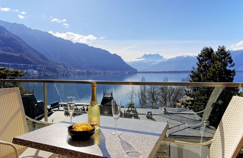 Montreux Apartamento | Le National Montreux by Interhome