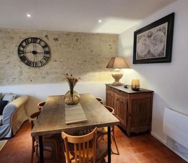Ainay-le-Vieil Casa | Le Nid'Ainay Maison de Village entièrement rénovée