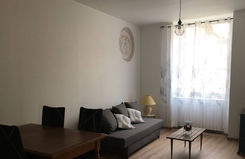 Saint-Germain-Laval Apartamento | the german bunting