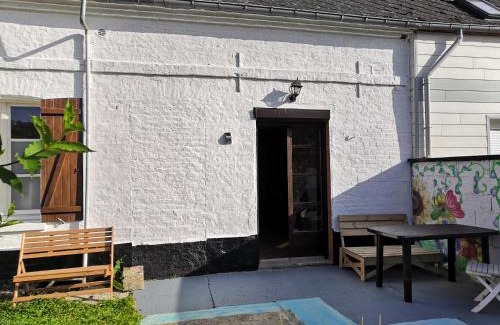 Yzengremer Casa | Le nid d'hirondelle