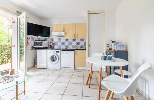 Cambo-les-Bains Apartamento | Le Nid de Magdalena - Piscine