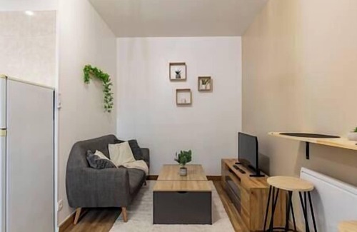 Lormont Apartamento | Le Nid-Lormont : Your getaway