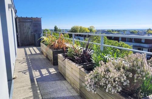 Ranzay-Grand Clos Apartamento | Le Nid : Rooftop moderne surplombant la ville