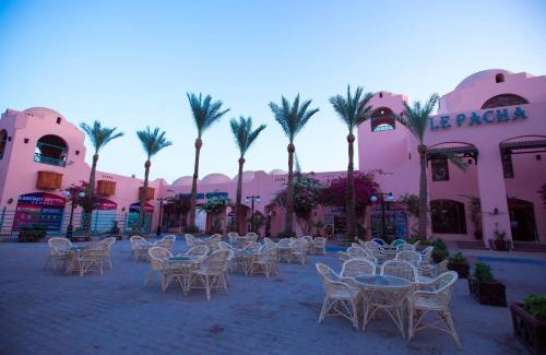 Sheraton Road -Sakkala Complejo | Le Pacha Resort
