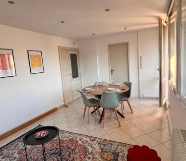 Oullins Apartamento | Le paisible