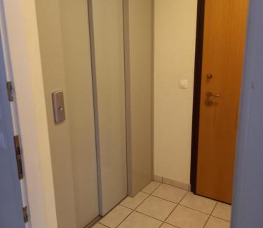 Kaysersberg-Vignoble Apartamento | Le panorama - Appartement meublé 5 pièces cuisine salle de bain