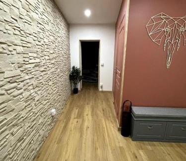 Riom Apartamento | Le Parifou Family home in Riom Puy de Dome
