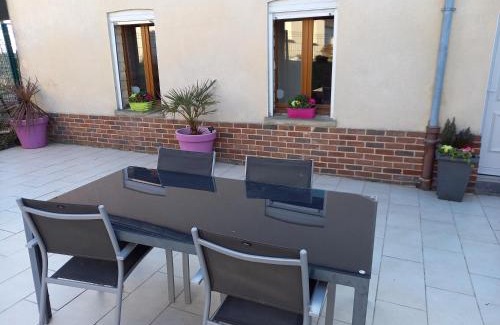 Oisy-le-Verger Casa | Le patio de Mimi