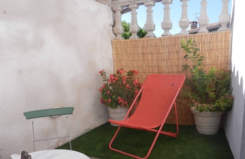 Verzeille Cama Y Desayuno | Le Patio Des Senteurs
