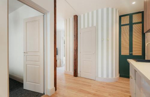 Dinan Apartamento | Le patio - Une cours intérieur au coeur du vieux Dinan