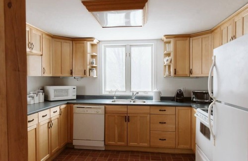 Potton Casa | Le Peabody - Serenity, views and authentic charm
