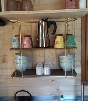 Silhac Otro | Le Petit Rias en Roulotte, 4 personnes, coin cuisine et cabinet de toilette