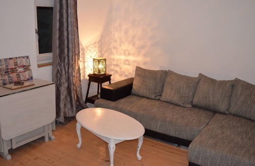 Villeneuve-la-Comtesse Cabaña | Le Petit Logis (1 habitación, capacidad 2/4)