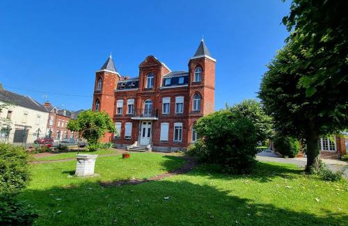 Avesnes-sur-Helpe Apartamento | Le petit Château Avesnois - Studio pour 2 personnes - Cuisine Partagée