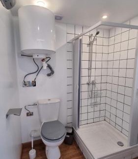 Avesnes-sur-Helpe Apartamento | Le petit Château Avesnois - Studio en rez-de-chaussée