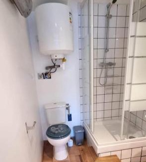 Avesnes-sur-Helpe Apartamento | Le petit Château Avesnois - Studio en rez de jardin avec terrasse privée