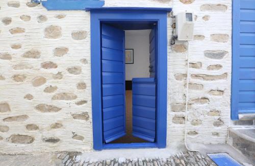 Ano Siros Casa | Le petit château