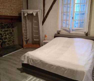 Beaulieu-sur-Dordogne Cama Y Desayuno | Le Petit Chat