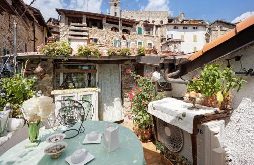Dolceacqua Casa | Le Petit Chateau Dolceacqua
