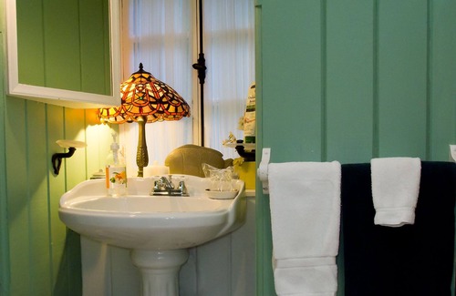 Saint-Sauveur Cama Y Desayuno | Le Petit Clocher Gîte Touristique B&B