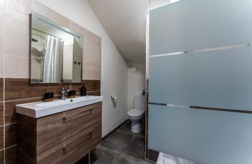 Courthezon Apartamento | Le Petit Cocon de Provence - Appt climatisé