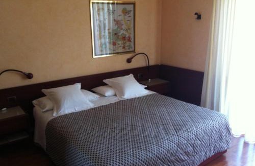Sirmione Cama Y Desayuno | Le Petit Du Lac
