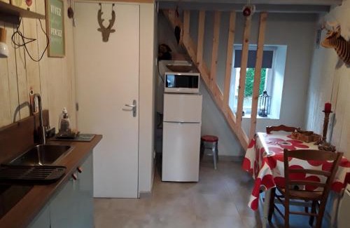 Saint-Bonnet-pres-Orcival Apartamento | Le petit nid