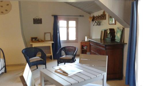 Dampierre-sur-Loire Cama Y Desayuno | Le Petit Hureau